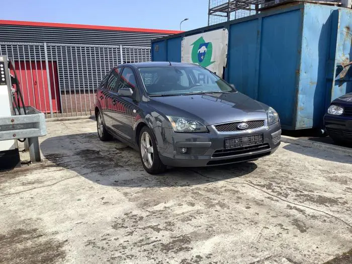 Air conditioning line Ford Focus