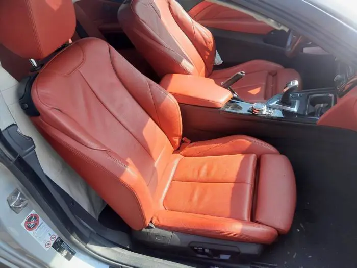 Front seatbelt, left BMW 4-Serie