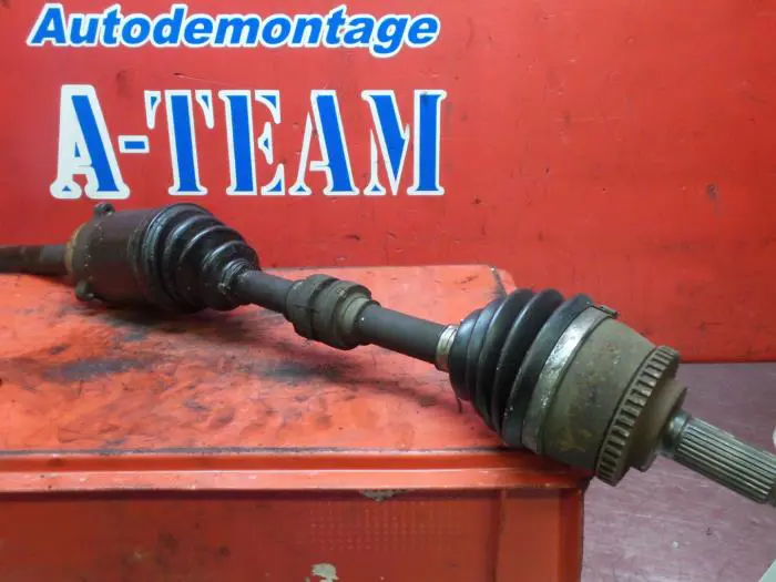 Front drive shaft, right Nissan Primera